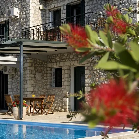 Gatsoulis Villas * Apolpaina